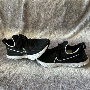 Nike React Infinity Run Black Size 7.5 Euc